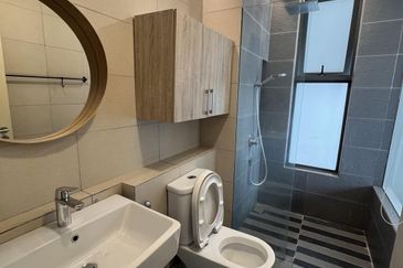 Paloma @ Tropicana Metropark