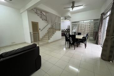 Setia Indah 9, Setia Alam