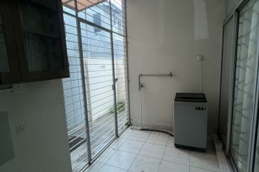 Setia Indah 9, Setia Alam