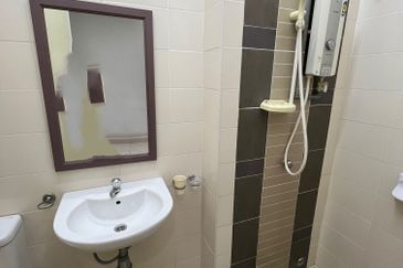 Setia Indah 9, Setia Alam