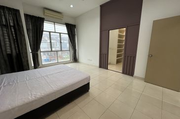 Setia Indah 9, Setia Alam