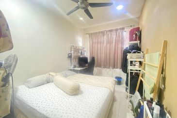 Indah Alam Condominium