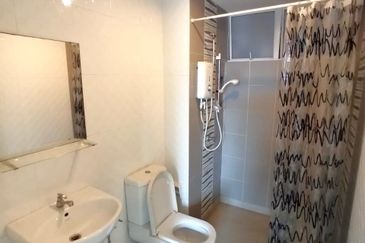 The Zest @ Kinrara 9