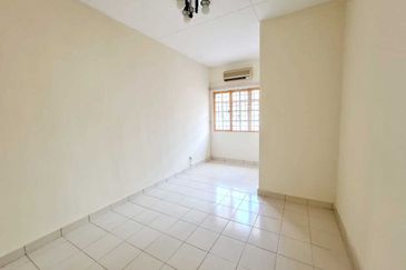 Taman Mutiara Puchong