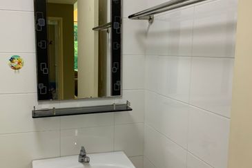 The Zest @ Kinrara 9