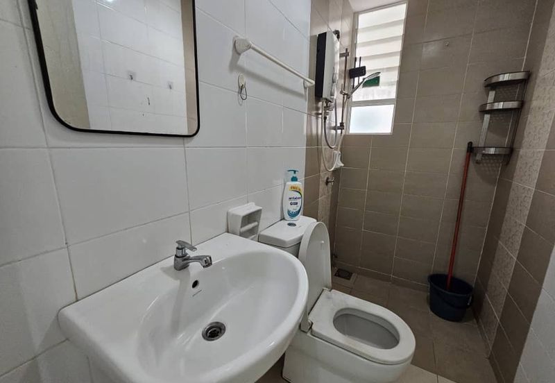 The Zest @ Kinrara 9