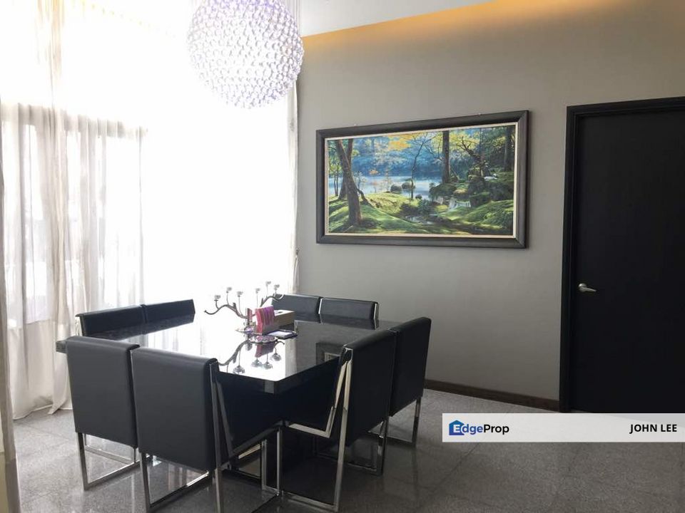 Nice RENO 3 Storey Semi D Laman Granview Puchong, Selangor, Puchong South