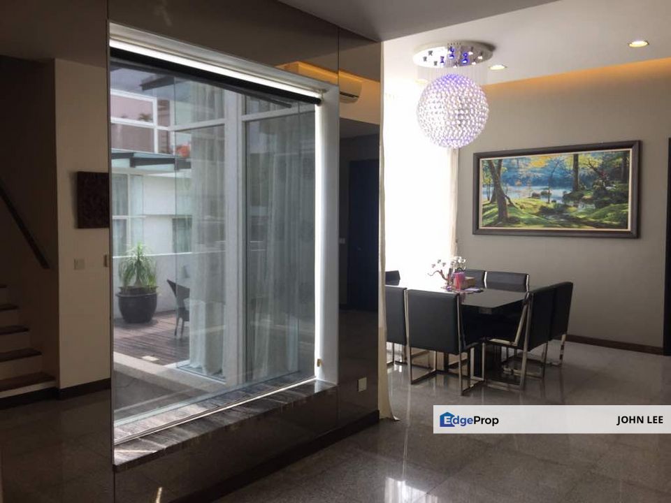 Nice RENO 3 Storey Semi D Laman Granview Puchong, Selangor, Puchong South