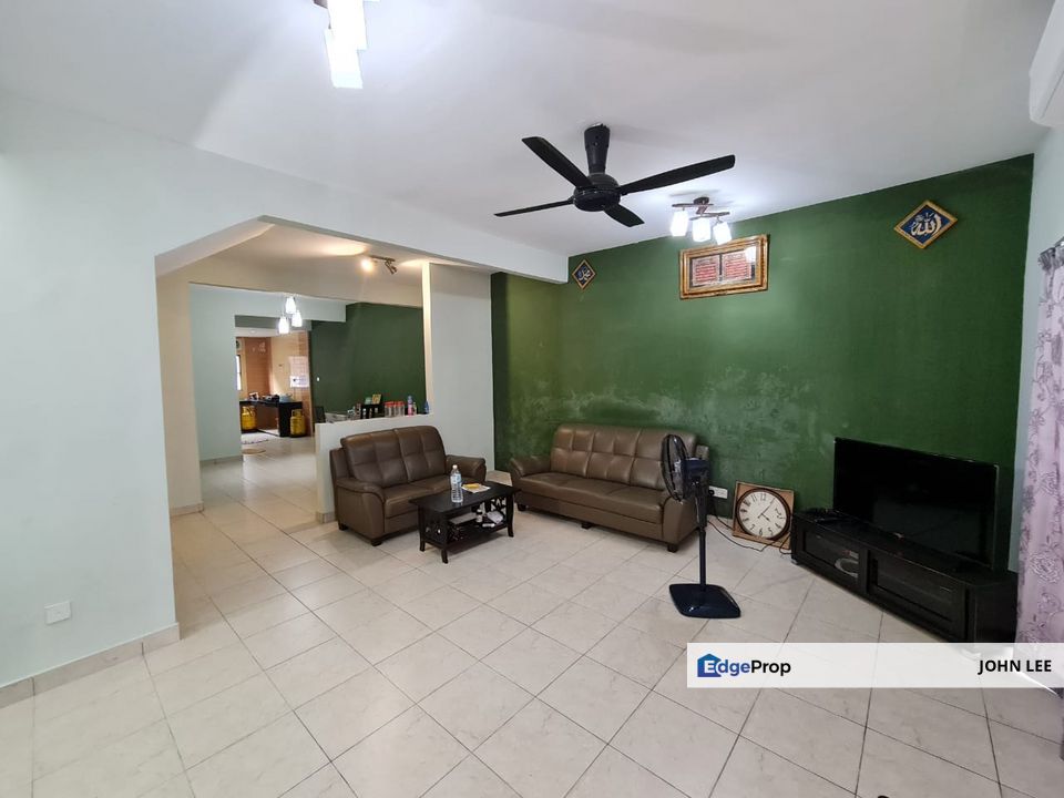 Taman Putra Prima Puchong 22x75 2 Storey House, Selangor, Puchong