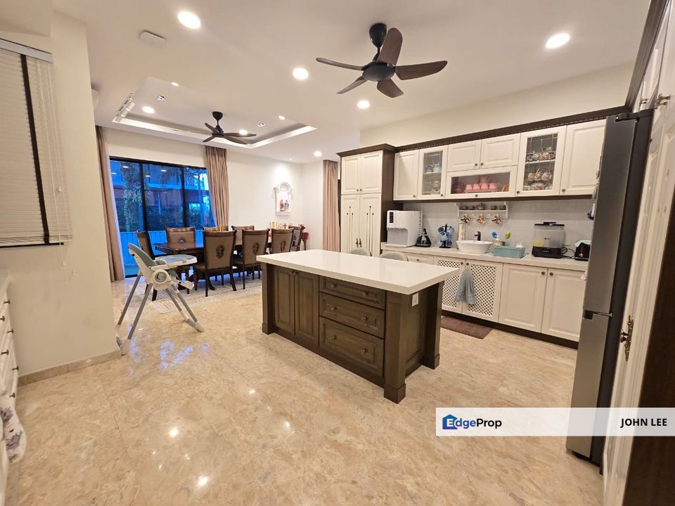 Lake Edge Puchong 2 Storey Semi D House for Sale Land size 50x90 4500sf Good Living Environment Good Location Easy Access LDP, Selangor, Puchong