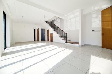 Taman Puchong Legenda