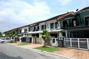 Bandar Kinrara 8