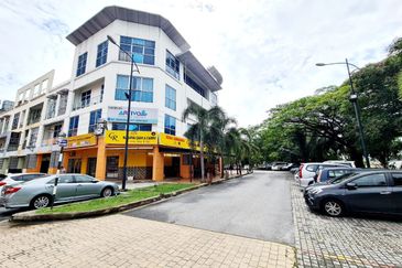 Prima Biz Hub, Taman Tasik Prima