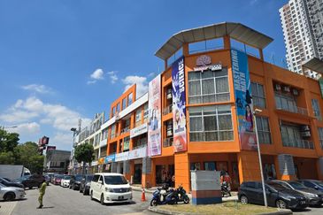 Prima Biz Hub, Taman Tasik Prima