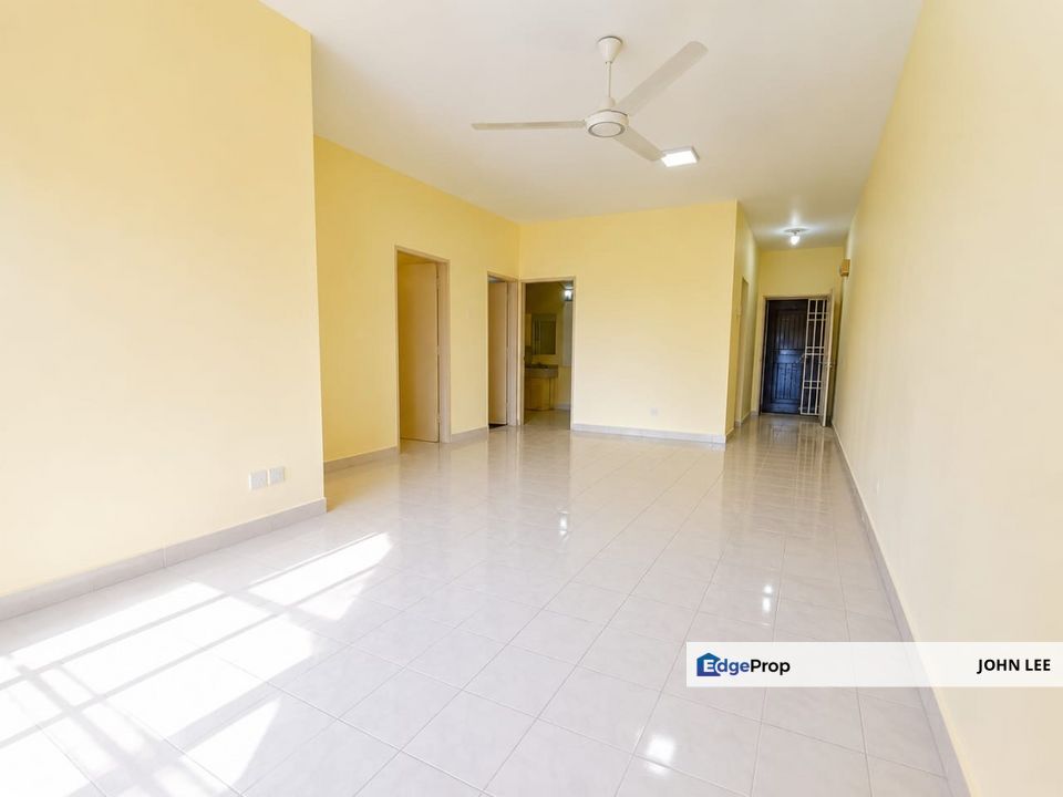 Puteri Bayu Apartment For Sale Build Up 900sqft 3 Bedroom 2 Bathroom Good Location Good House Condition, Selangor, Bandar Puteri Puchong