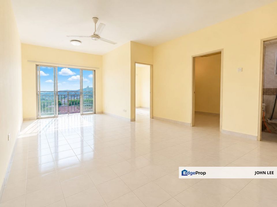Puteri Bayu Apartment For Sale Build Up 900sqft 3 Bedroom 2 Bathroom Good Location Good House Condition, Selangor, Bandar Puteri Puchong
