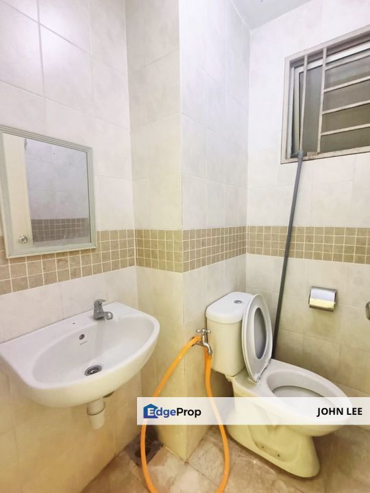 Puteri Bayu Apartment For Sale Build Up 900sqft 3 Bedroom 2 Bathroom Good Location Good House Condition, Selangor, Bandar Puteri Puchong