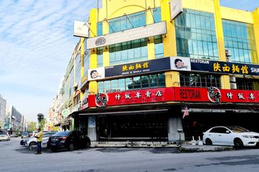 Puteri 1 Corner Shop