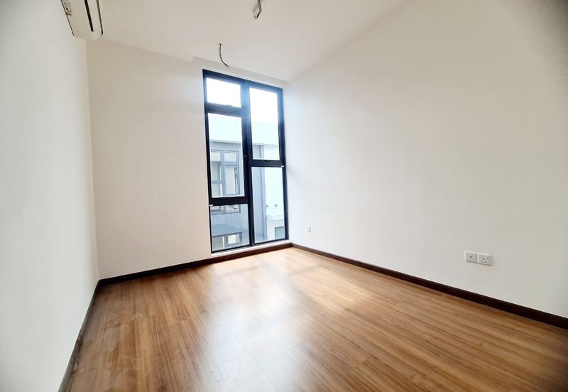 Taman Puchong Legenda