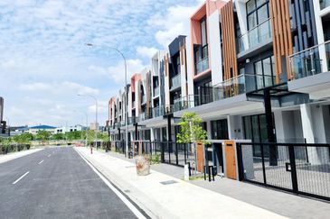 Taman Puchong Legenda