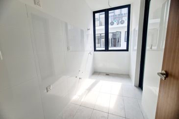 Taman Puchong Legenda