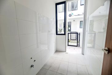 Taman Puchong Legenda