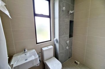 Legasi 2 , Bandar Kinrara