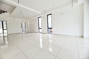 Taman Puchong Legenda