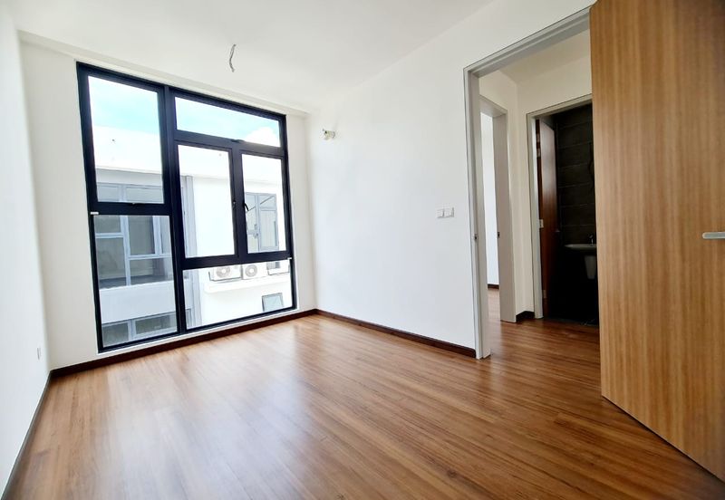 Taman Puchong Legenda