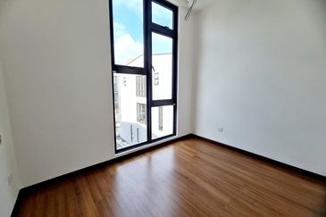 Taman Puchong Legenda