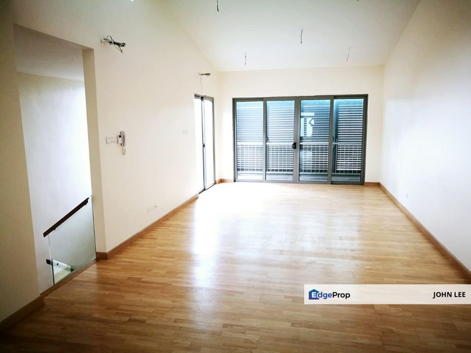 D Island Puchong 3 Storey House, Selangor, Puchong