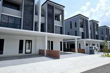 Bromelia Bukit Puchong