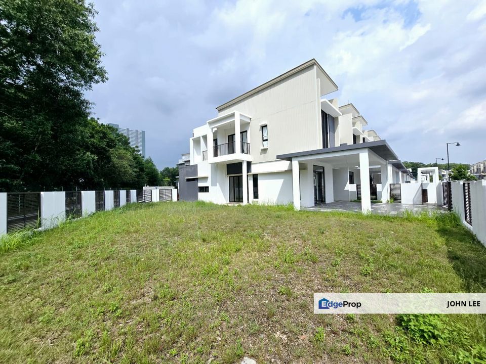 BK8 Legasi 2 Freehold 2 Storey Corner House for Sale Land size 5018sqft Have Extra Car Parking Near Pavillion Bukit Jalil, Selangor, Puchong