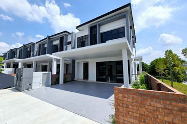 Bromelia Bukit Puchong