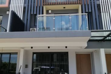 Taman Puchong Legenda