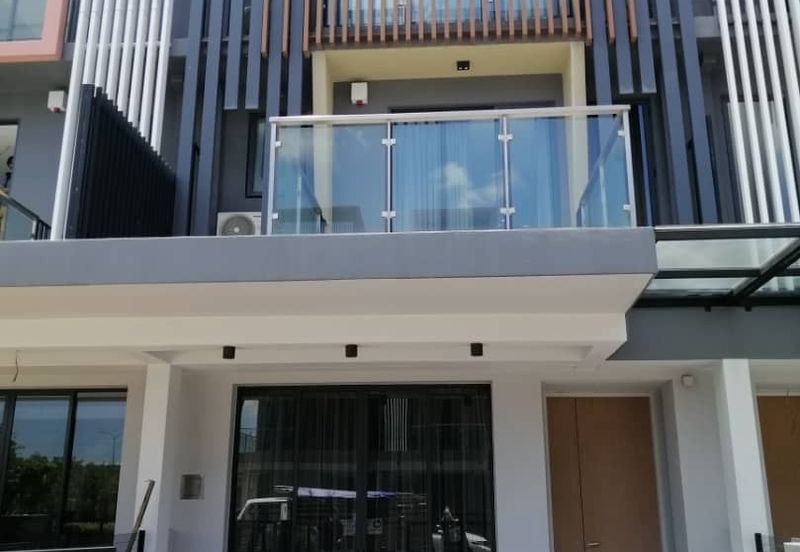 Taman Puchong Legenda