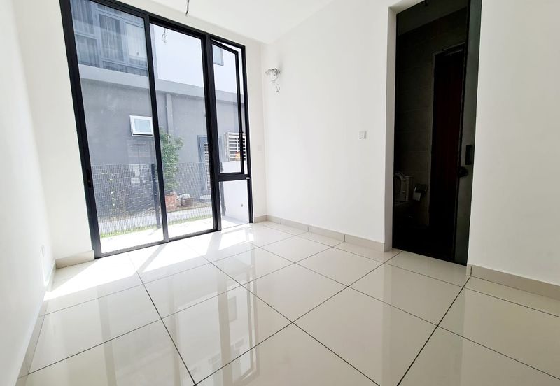 Taman Puchong Legenda