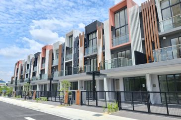 Taman Puchong Legenda