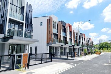 Taman Puchong Legenda