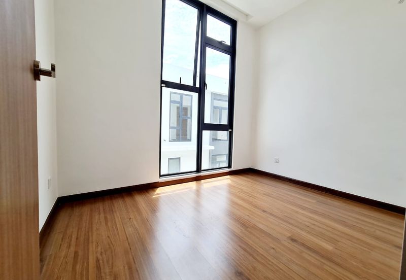 Taman Puchong Legenda