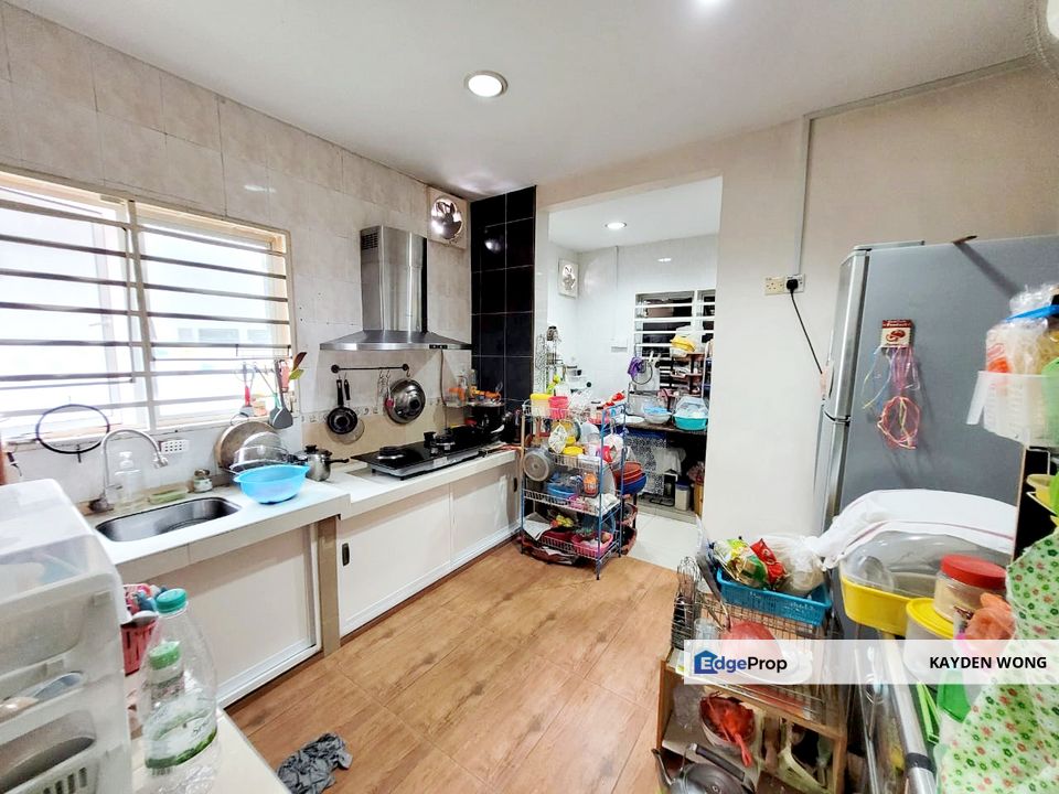 Taman Wawasan Puchong 2 Storey Corner House for Sale RM1,380,000 By