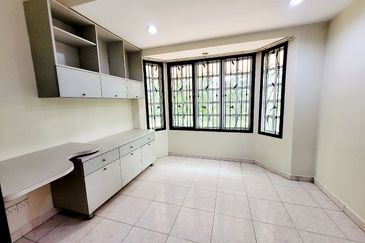 Bandar Puteri Puchong 10, Selangor