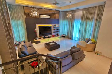 Rare Bungalow at Hilltop Bandar Puteri 12