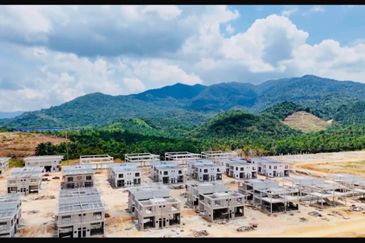 Sungai Gadut, Senawang