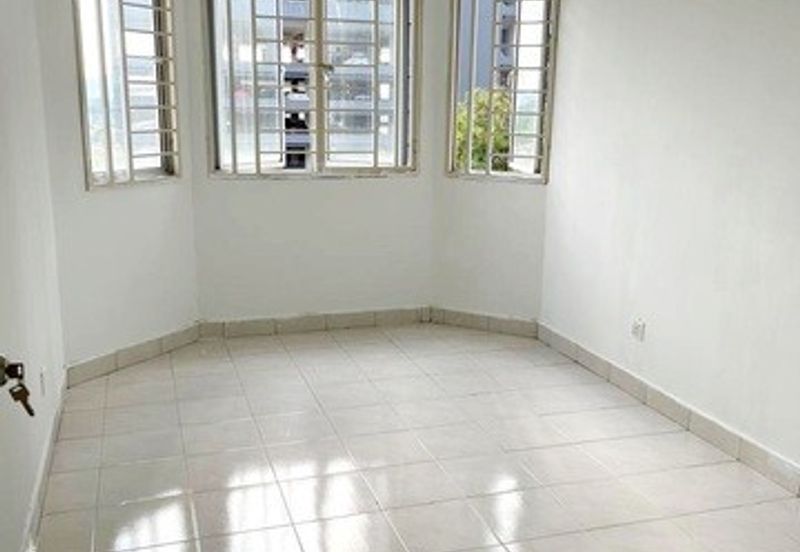 Puteri Bayu Apartment