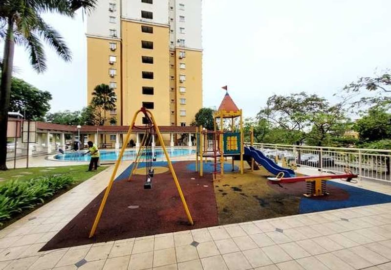 Puteri Bayu Apartment