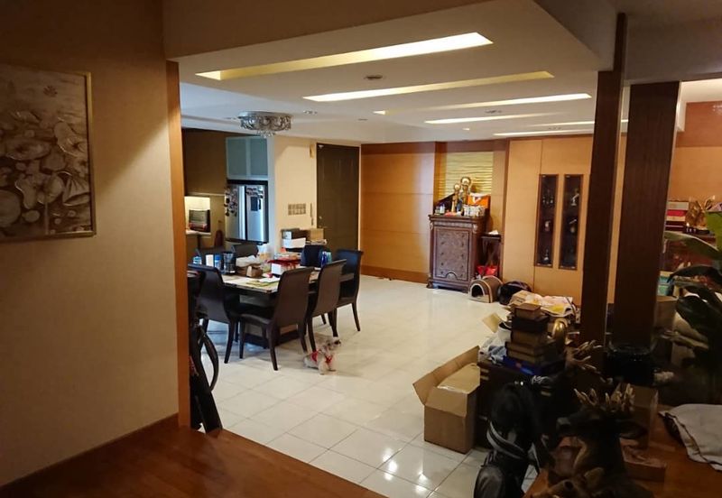 Sterling Condominium