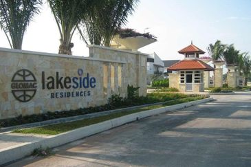 Lakeside Residences