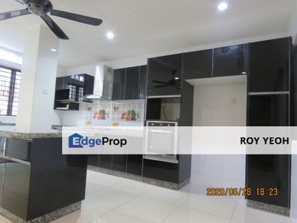 Renovated unit,2 storey for sale,Lakeside Residence, Selangor, Puchong