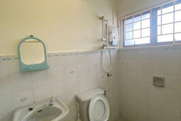 De Tropicana Condominium